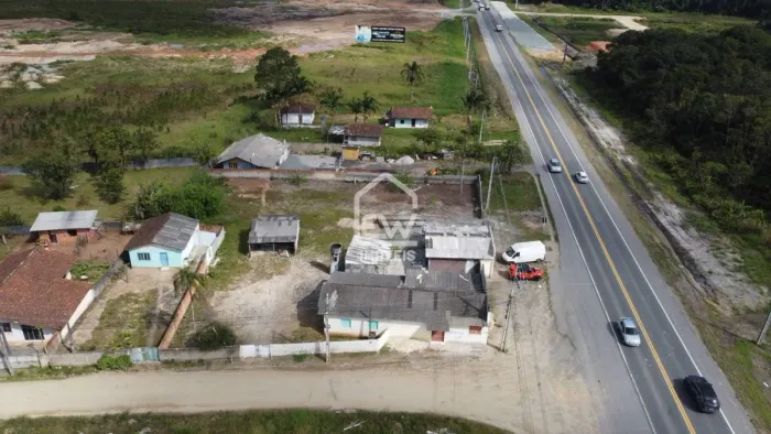 Terreno de 2.218m² na Rodovia BR-280 em São Francisco do Sul, SC