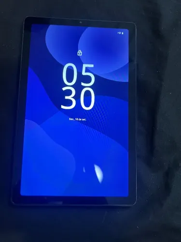 Tablete Lenovo M9 mto novo 