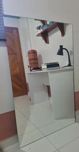 Espelho (mede quase 80cmx130cm)