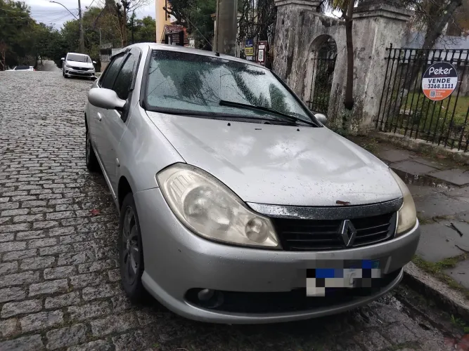 Renault Symbol Privilège Hi-flex 1.6 16V 4P 2010