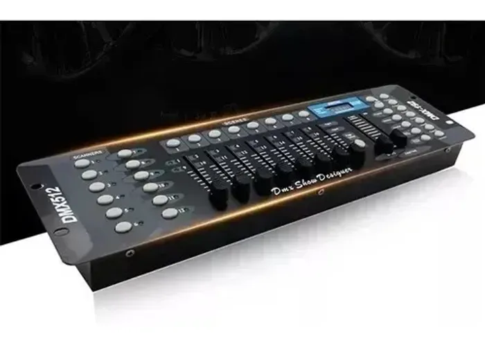 Mesa Dmx Controladora 512 Iluminação E Efeitos 192 Canais 12 (Usado)