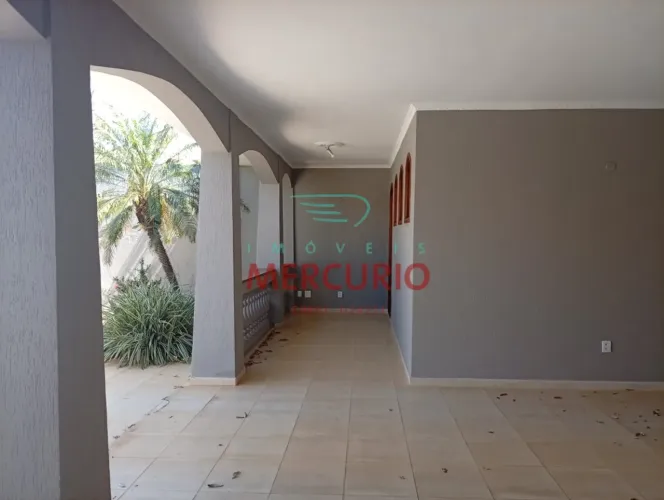 Casa para locação com 4 quartos na Vila Aeroporto, Bauru - SP