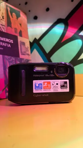 Cybershot Sony à prova d'água 16 megapixels 