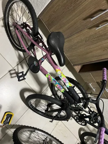 Bicicleta aro 20 menina