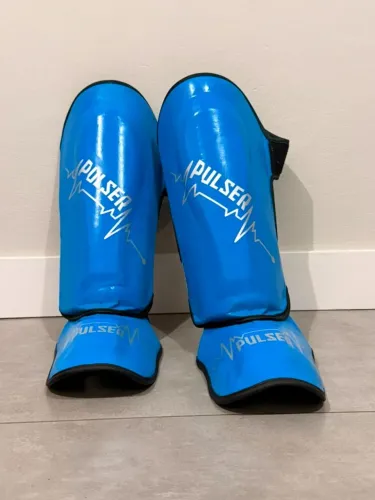 Caneleira Muay Thai