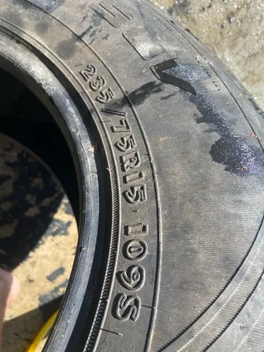 Pneus Goodyear 235/75R /15 109S