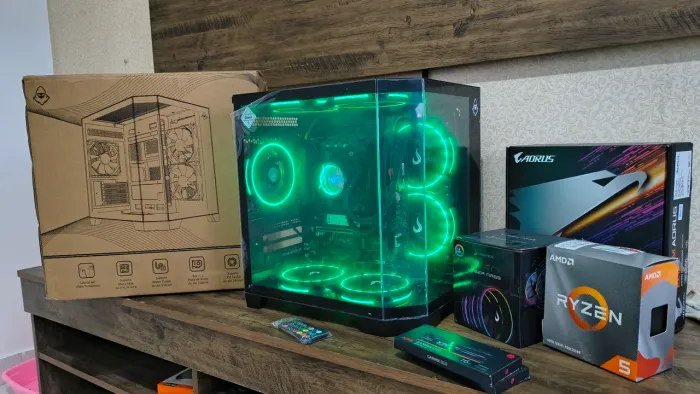 PC Gamer Novo, Ryzen 5600, 32GB RAM, Aorus B550M. Top!