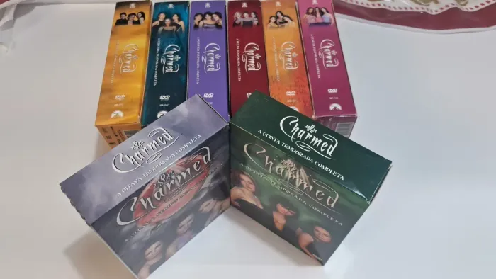 CHARMED 8 TEMPORADAS BOX  DVD ORIGINAL 