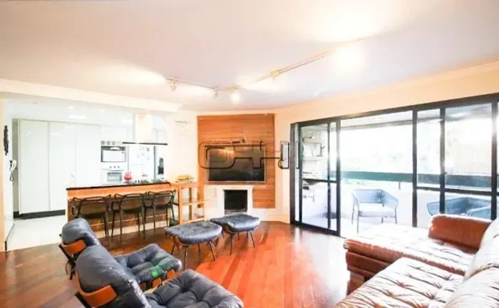 Venda Apartamento 4 Dormitórios - 147 m² Moema