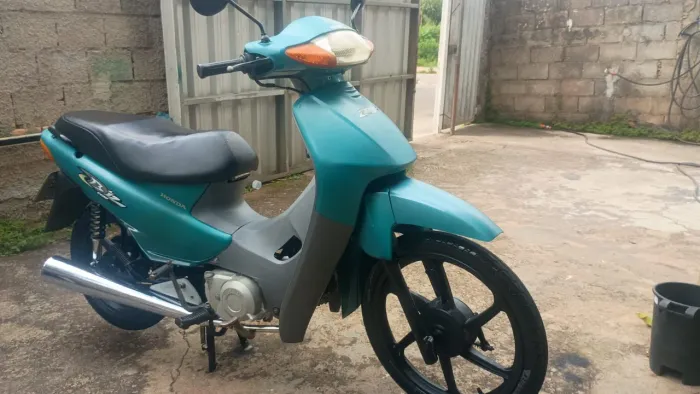 Vendo biz 100 conservada