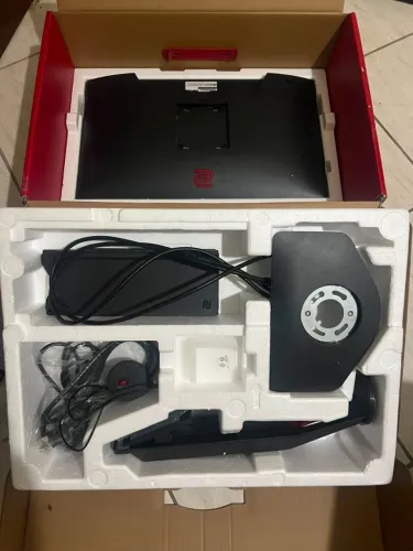 Monitor BenQ Zowie XL2546K 240Hz ? COM DEFEITO na tela (leia o anúncio)