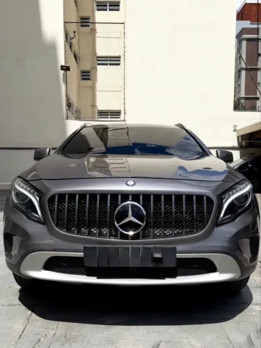 Mercedes-Benz GLA 200 Adv. 1.6/1.6 TB 16V Flex Aut. 2015