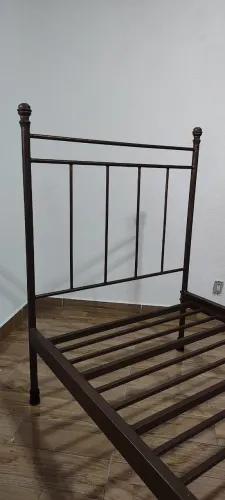 Cama Romana de Ferro Solteiro 6 partes Semi-Nova Pintura Ouro Envelhecido Original