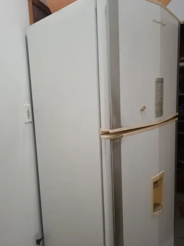 Vendo uma Geladeira Brastemp