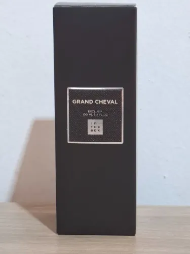 Perfume Grand Cheval - In The Box