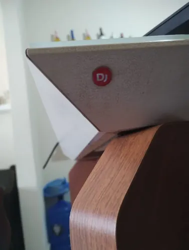 Mesa de jantar com 6 cadeiras