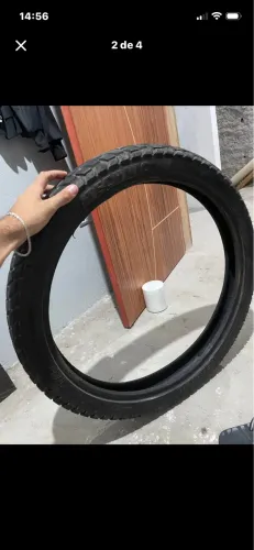 Pneu aro 21