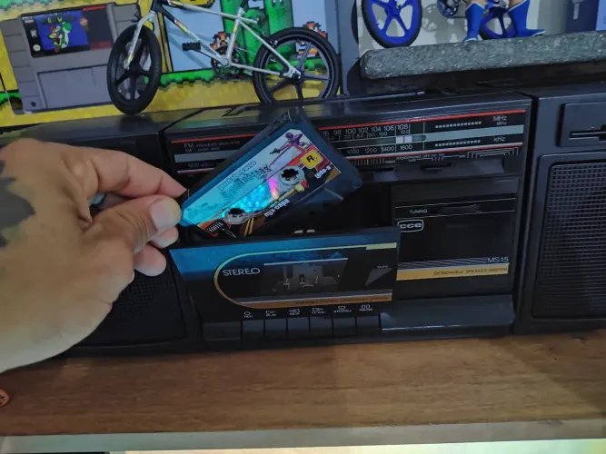 Rádio toca fitas Bombox CCE MS-15 Raridade Funcionando