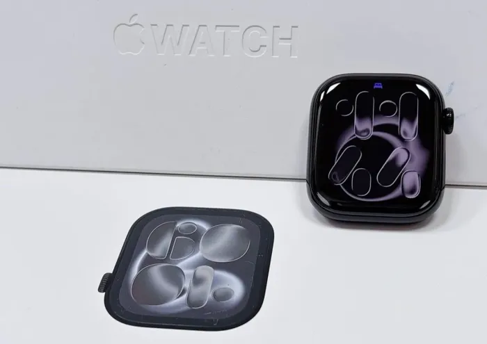 Apple Watch Series 11 42mm - lacrado