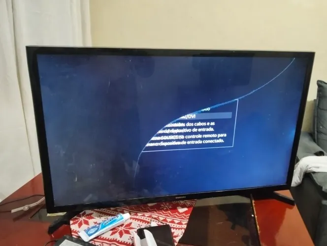 Tv Samsung smart tv com tela com defeito