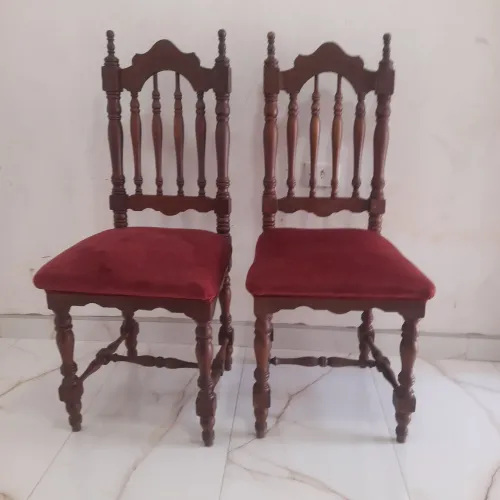 Cadeira madeira maciça antiga 