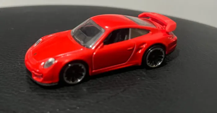 Hot Wheels Porsche 911 GT2 