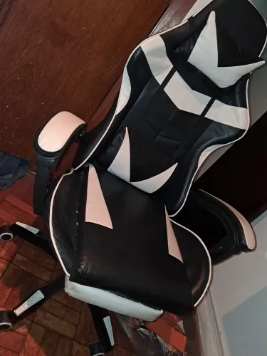 cadeira gamer ótima estado