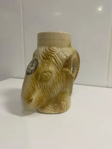 Caneca de Cerâmica -  (Colecionável)