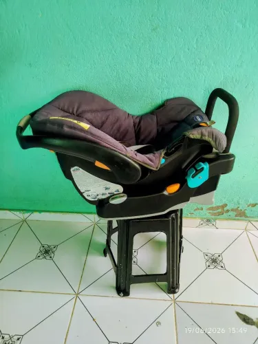 Bebê conforto com base