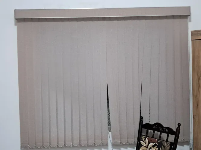 Vendo 3 persianas em perfeito estado.