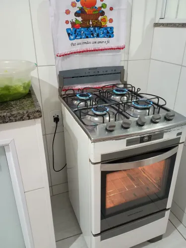 Vendo fogão a gás 4 bocas