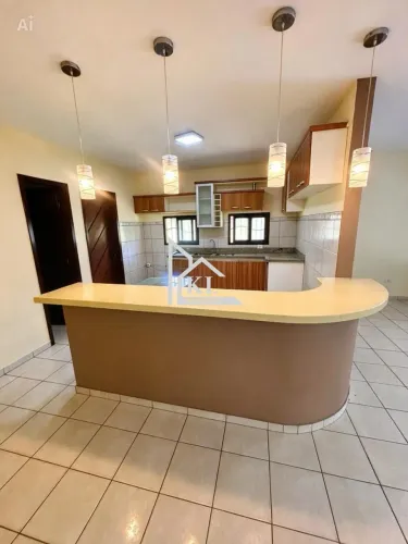 Excelente Casa - 3 suítes - proximo a Burn Fit da Av. Maria Lacerda