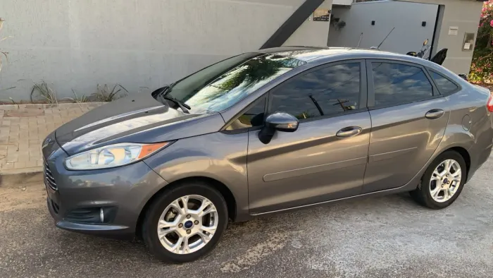 Ford Fiesta Sedan 1.6 16V Flex Aut. 2014