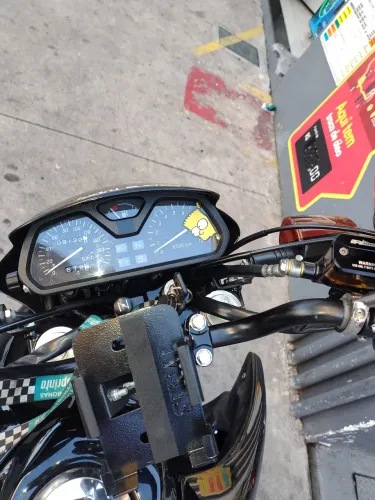 Moto novinha raridade aceito troca 