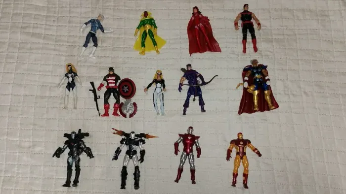 13 - Super Pack. WEST COAST AVENGERS. Escala 1/18