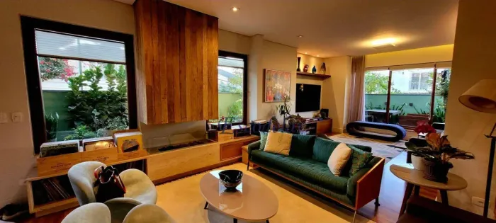 Casa de vila para comprar com 4 quartos(4 suítes), rooftop, 271m² a.u, 3 vagas - Planalto 