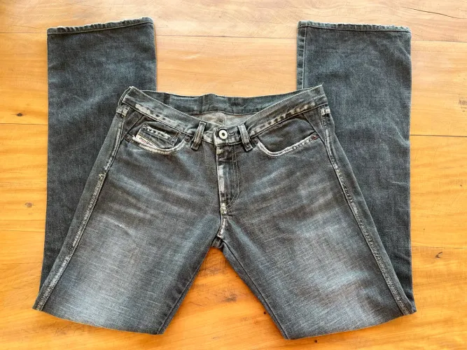 jeans diesel cinza cintura baixa flare y2k