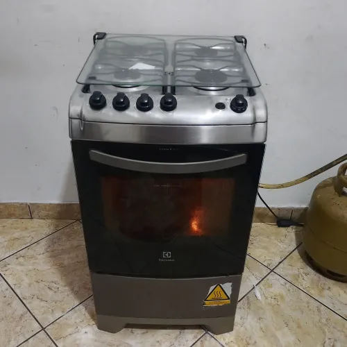 FOGÃO ELETROLUX DE INOX AUTOMÁTICO  FUNCIO póNANDO PERFEITAMENTE TESTO NA HORA 