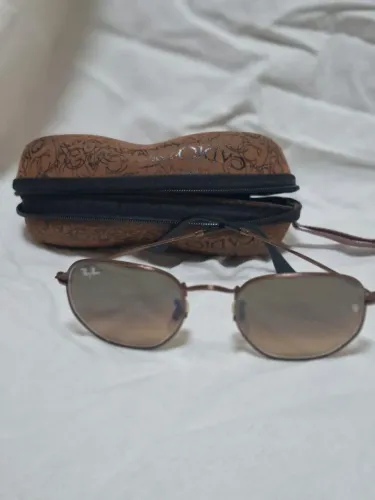 Vende-se óculos de sol Ray-ban hexagonal! 
