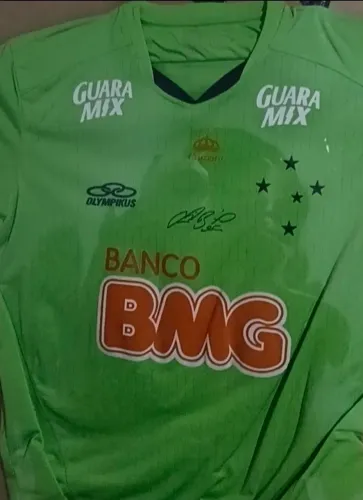 Vendo camisa do goleiro Fábio 2014 autografada