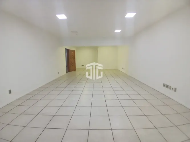 Sala comercial para locação, localizada no bairro Rio Branco, em Novo Hamburgo! REF: 1891