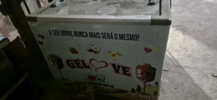 Freezer tampa de vidro.