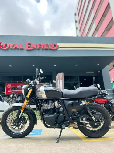 BEAR 650 2026/2027 ? APENAS 4.200 KM