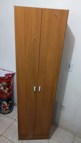 Armário Multiuso (1,80cm x 0,46cm)
