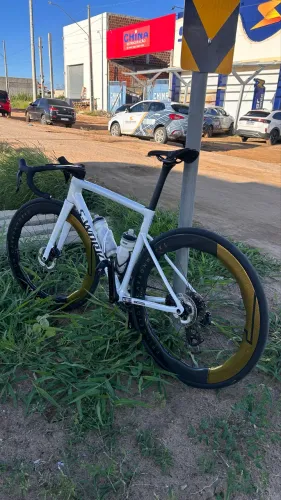 Vendo linda tarmac s Works 2026