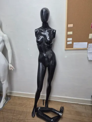 Maniquim para loja