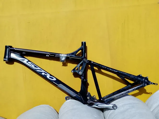 Quadro astro enduro 27.5 L