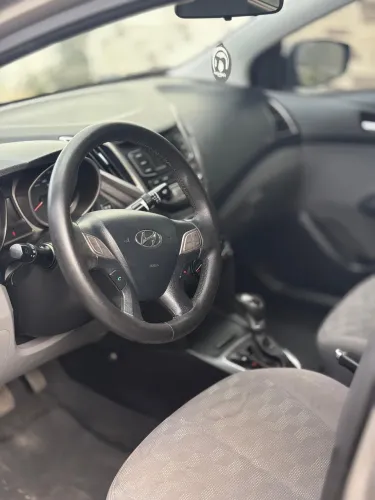 Hyundai HB20S C.style/c.plus1.6 Flex 16V Aut. 4P 2016