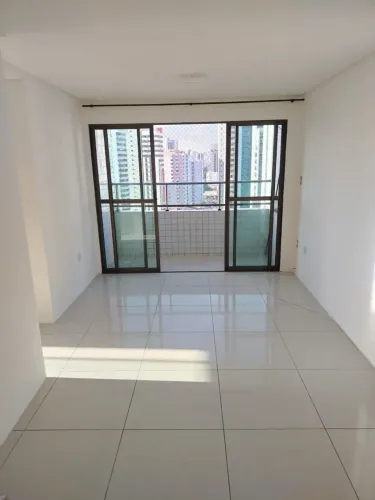 André Barros aluga Apartamento em Candeias