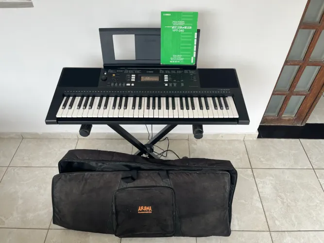 Teclado Yamaha PSR E-343 (Seminovo)